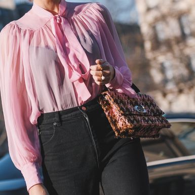 Ružičaste košulje i bluze omiljene su u proljetnim mjesecima