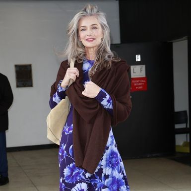 Paulina Porizkova oduševila je sijedom kosom