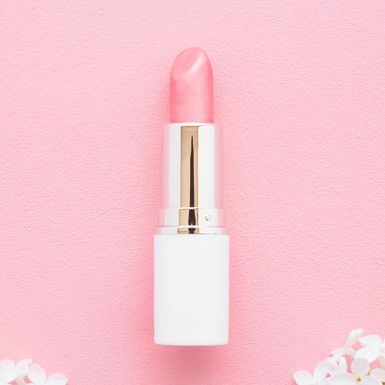 Ružičaste ruževe vole nositi mnoge žene