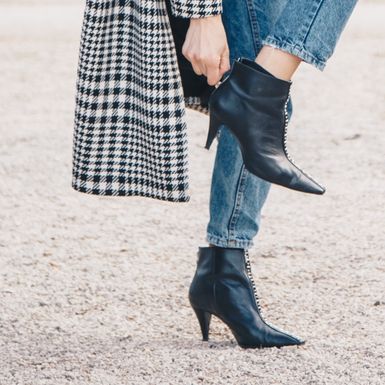 Crne gležnjače s visokom potpeticom sjajan su izbor za posao, ali i svečanije prilike