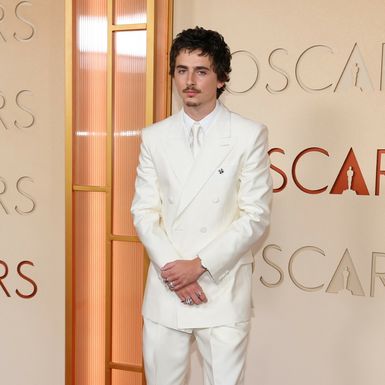 Timothee Chalamet u odijelu modne kuće Givenchy na Oscarima 2026.