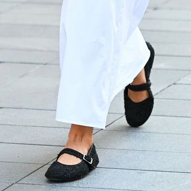 Već nekoliko sezona Mary Jane balerinke ravnih potplata omiljena su proljetna obuća