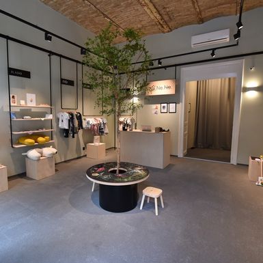 Trgovina Ne.Ne.Ne. pruža asortiman unisex odjeće