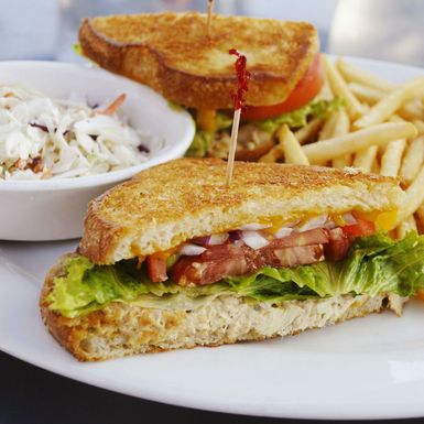 Sočan sendvič i prženi krumpirići vrlo su ukusna, ali teška hrana koja može utjecati na probavu