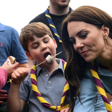 Princ Louis s izviđačima