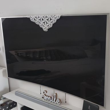 Tabletić na televizoru Valente Godić Trbuščić