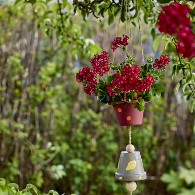Napravite sami viseća zvona s pelargonijama - 1