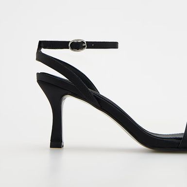 Reserved, 29,99 eura