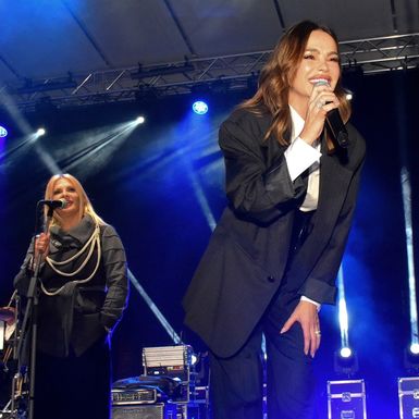 Severina u tenisicama na koncertu u Slavonskom Brodu