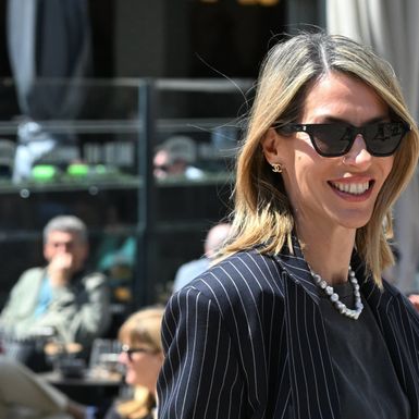 Street style izdanje ljepotice iz Zagreba s neočekivanim najlonkama i predivnim cipelicama