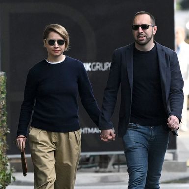 Iva Mertić Tomašević u tenisicama i širokim hlačama na lokalnim izborima - 4