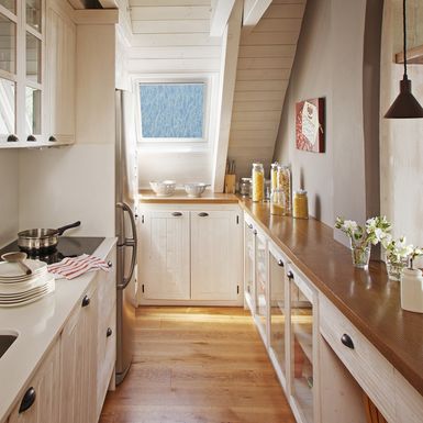 Ideje za uređenje uske kuhinje - 1