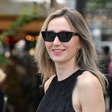 Mlada dama iz Zagreba u efektnoj haljini brenda Haikure