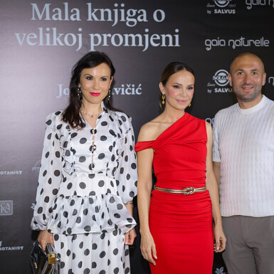 Josipa Pavičić predstavila je svoju novu knjigu 'Mala knjiga o velikoj promjeni', koja se bavi problemima menopauze - 3