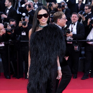 Demi Moore u Gucci kreaciji na Cannesu 2026.