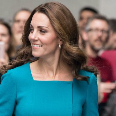 Catherine Middleton u haljini dizajnerice Emilije Wickstead koju nosi već pet godina - 7