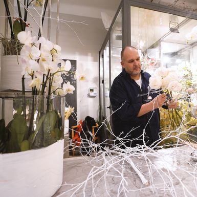 Saša Šekoranja i ove godine uredio je izlog svog cvjetnog atelijera u božićnom duhu - 6