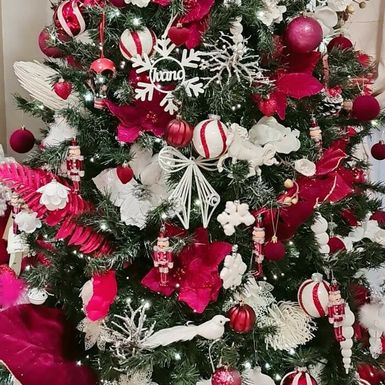 Predivno okićeno božićno drvce Anamarije Malenice iz Solina - 10