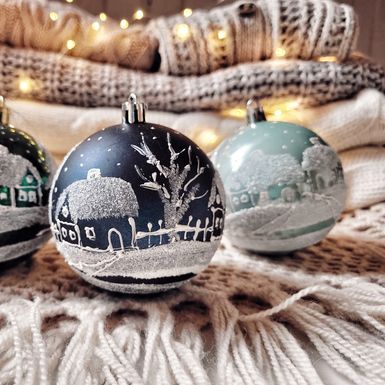 Ručno oslikane kuglice za bor koje izrađuje Mira Tribuson iz Križevaca - 6