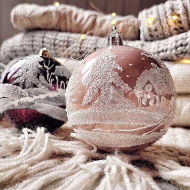 Ručno oslikane kuglice za bor koje izrađuje Mira Tribuson iz Križevaca - 7