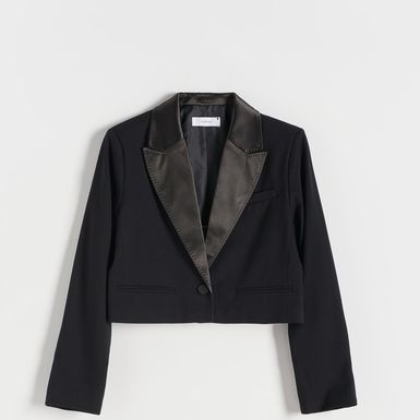 Reserved, snižen s 15,99 na 13,99 eura