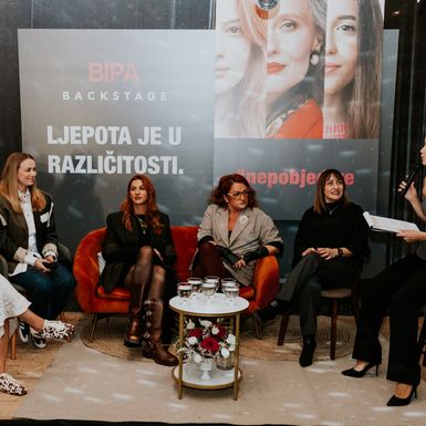 Bipa: Panel Sve smo mi iste. Jedinstvene. #Nepobjedive - 3