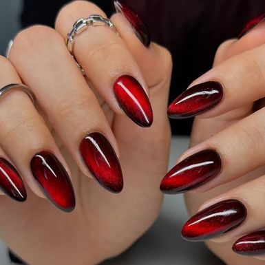 Crveni stakleni nokti