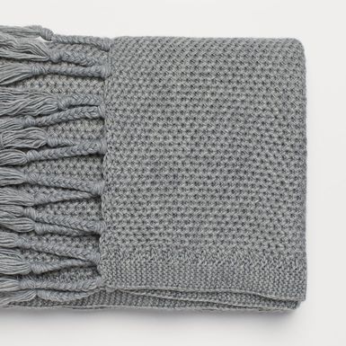 H&M Home deka, 49,99 eura