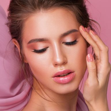 Pronašli smo ružičaste ruževe koji nalikuju kultnom ružu