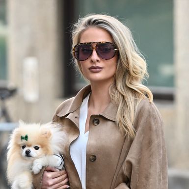 Street style Zagreb u bijelim hlačama i kaubojskim čizmama - 4