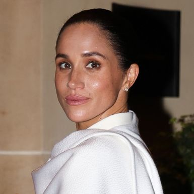 Meghan Markle u kreaciji Balenciage na pariškom Tjednu mode - 2