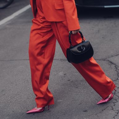 Odijelo je sjajna opcija za jesenske svečanosti