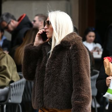 Ulična moda Zagreb narančaste kožnate hlače - 2