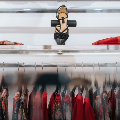 Pet komada koje ćemo viđati na ulicama ove jeseni: Od košulja s karakterom do balonera koji ostavljaju dojam