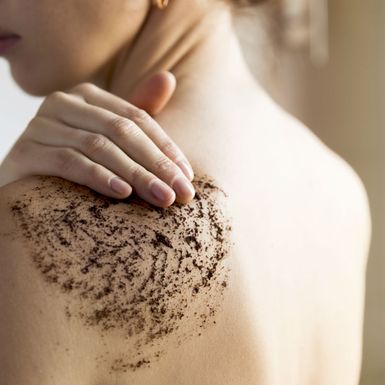 Piling za tijelo vraća koži ljepotu i elasticitet