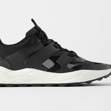 Novi modeli crnih tenisica iz trgovina - 4