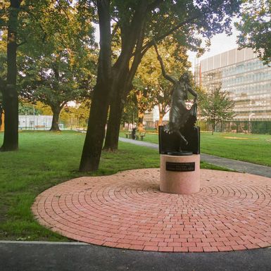 Kip Romkinje koja pleše, Zagreb - 3