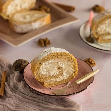 Mirisna rolada od jabuka