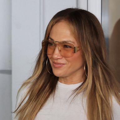 Jennifer Lopez u maksi suknji od trapera - 6