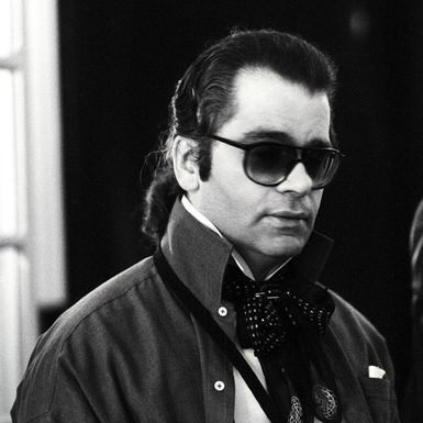 Karl Lagerfeld u studiju modne kuće Chloe 1979.