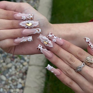 Nokti s uzorkom kravlje dlake