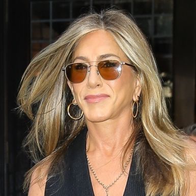 Jennifer Aniston obožava nositi odjeću crne boje - 4
