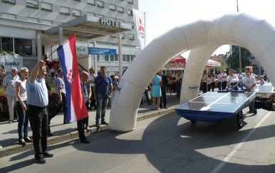 Utrka solarnih automobila (Foto: Soela)