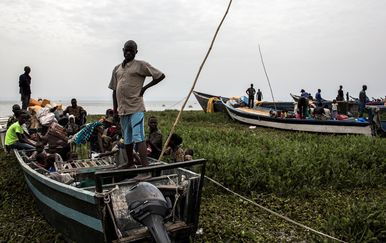 Brojni civili poginuli u prevrtanju broda dok su bježali od nasilja (Foto: AFP)