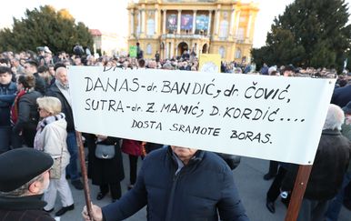 Organiziran prosvjed protiv dodjele počasnog doktorata Milanu Bandiću (Sanjin Strukic/PIXSELL)