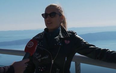 Gianna Apostolski - 1