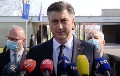 Premijer Andrej Plenković u Jasenovcu