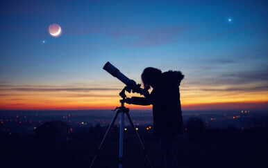 Promatranje Mjeseca i planeta