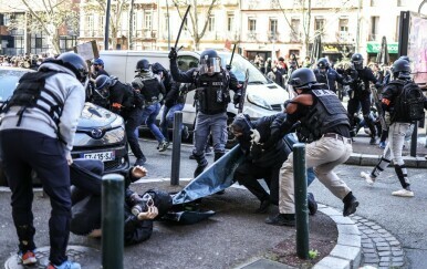 Neredi u Francuskoj - 4