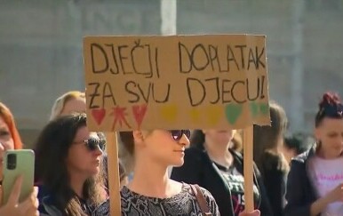 Prosvjed za dječji doplatak - 1